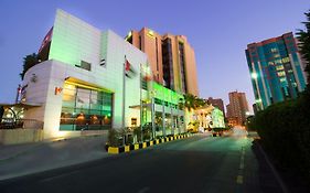 اجنحة هوليداي إن الكويت السالمية
